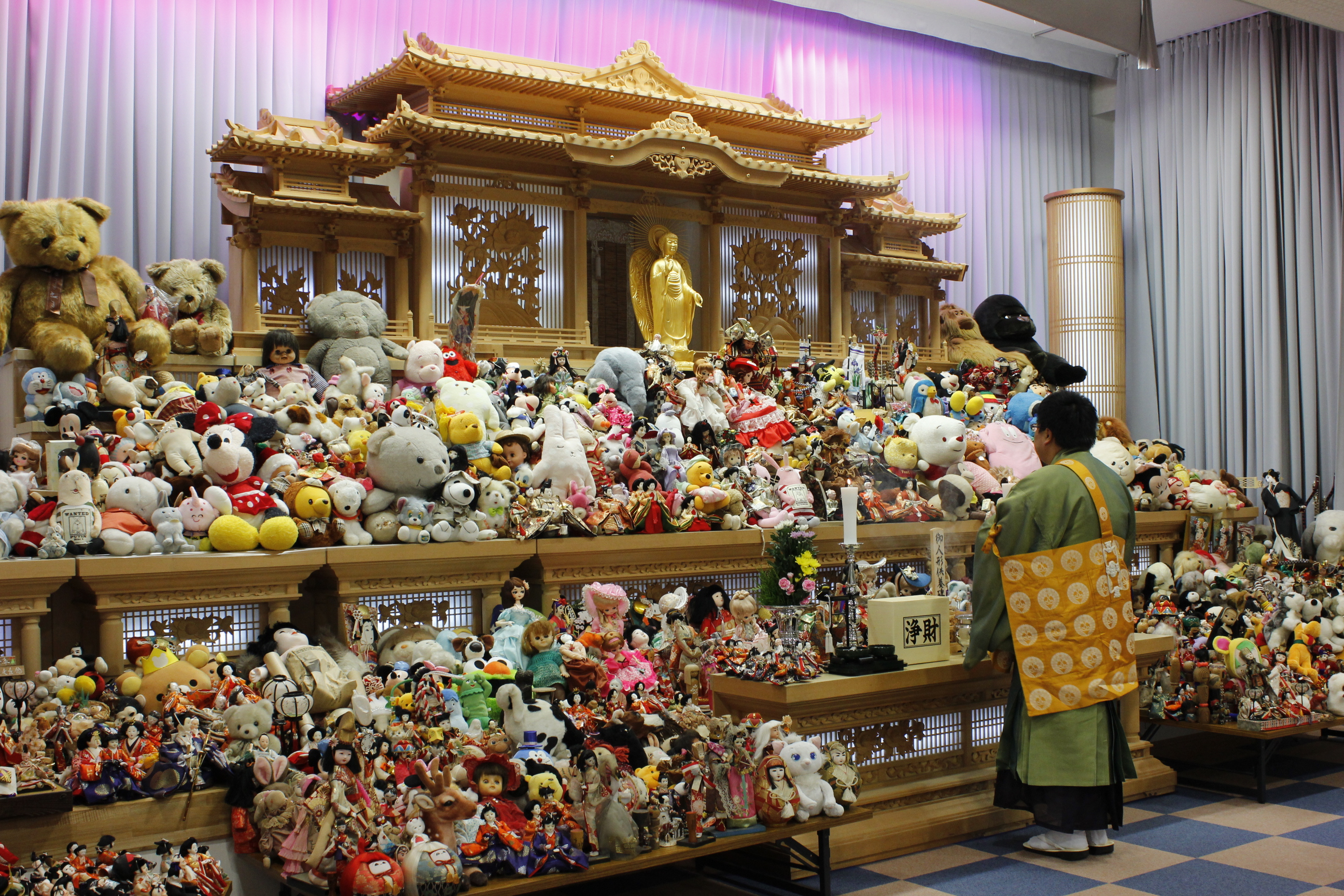 写真: 人形供養祭(供養料は無料です)