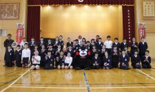 地元のイチゴ食べて　氷川町内の小中学校に１５４パック　ＪＡやつしろ和鹿島部会