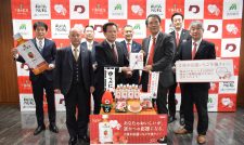 キリンから「午後の紅茶」寄付金　イチゴ振興活用へ　ＪＡ熊本経済連