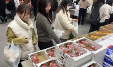 学生に県産農産物・加工品を配布　ＪＡグループ熊本