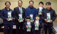 うがい用お茶を寄贈　ＪＡ熊本うき