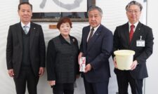 手造りみそを小・中学校へ　ＪＡたまな