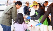 レジ通過１０００万人祝う　道の駅直売所「サンサンうきっ子宇城彩館」　ＪＡ熊本うき