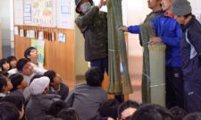 地元児童にイ草の魅力ＰＲ　ＪＡ熊本うき