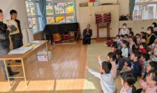 保育園へポンカン贈呈　ＪＡ本渡五和　